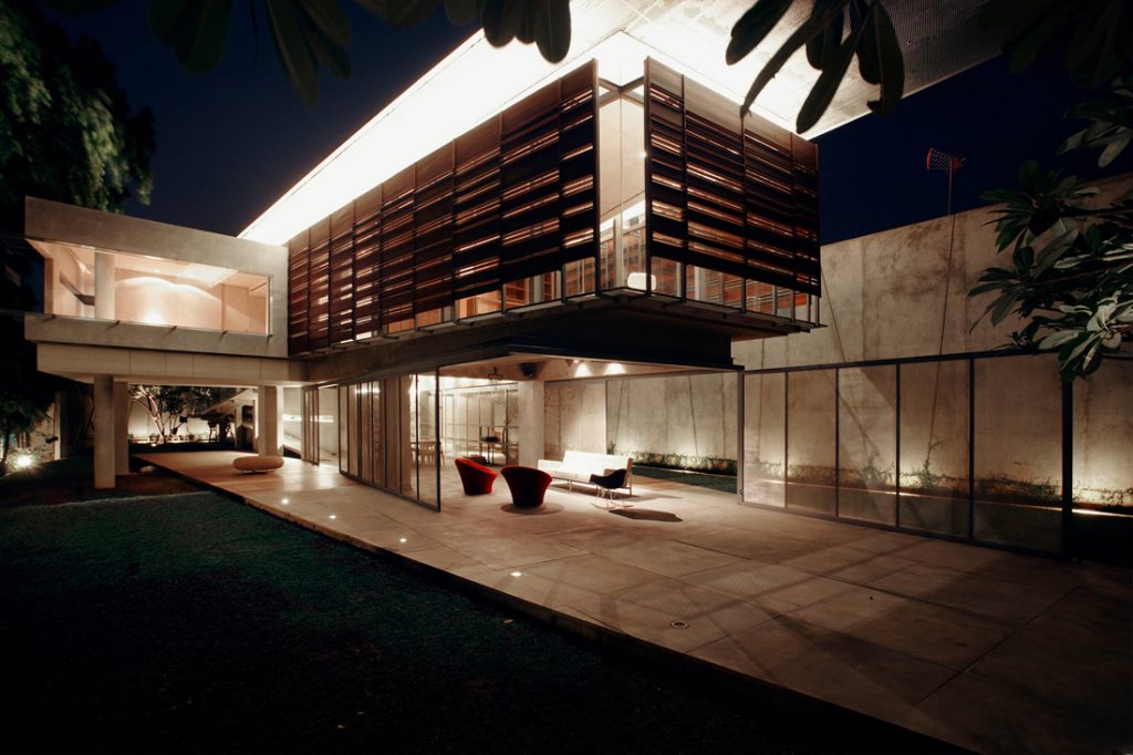 WH Residence (2006). Photo by Davy Linggar