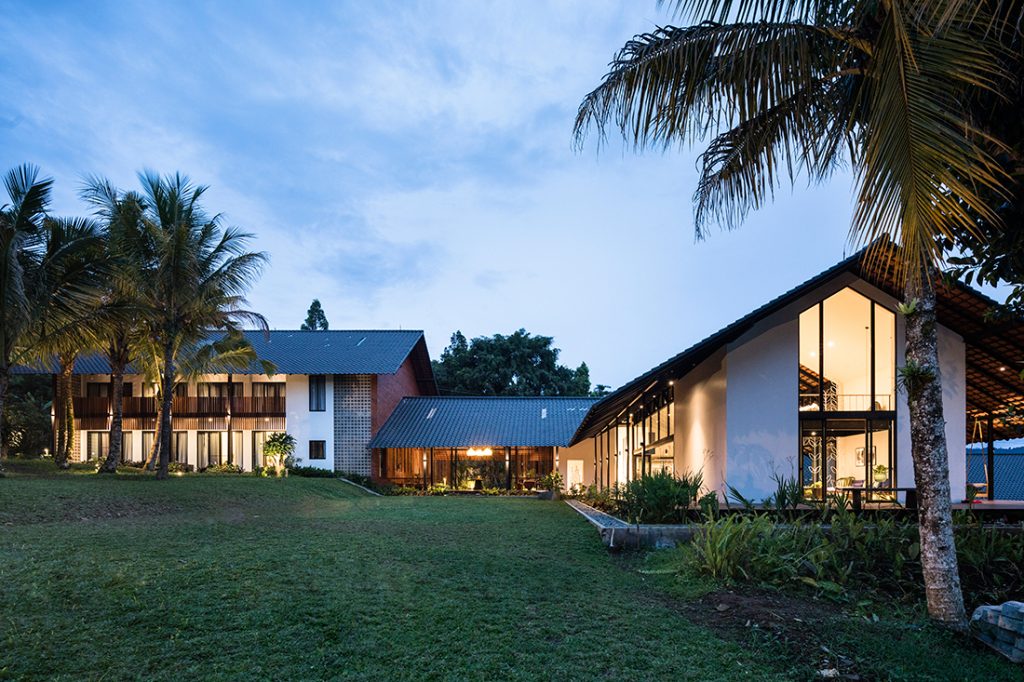 Sukasantai Farmstay (2019)